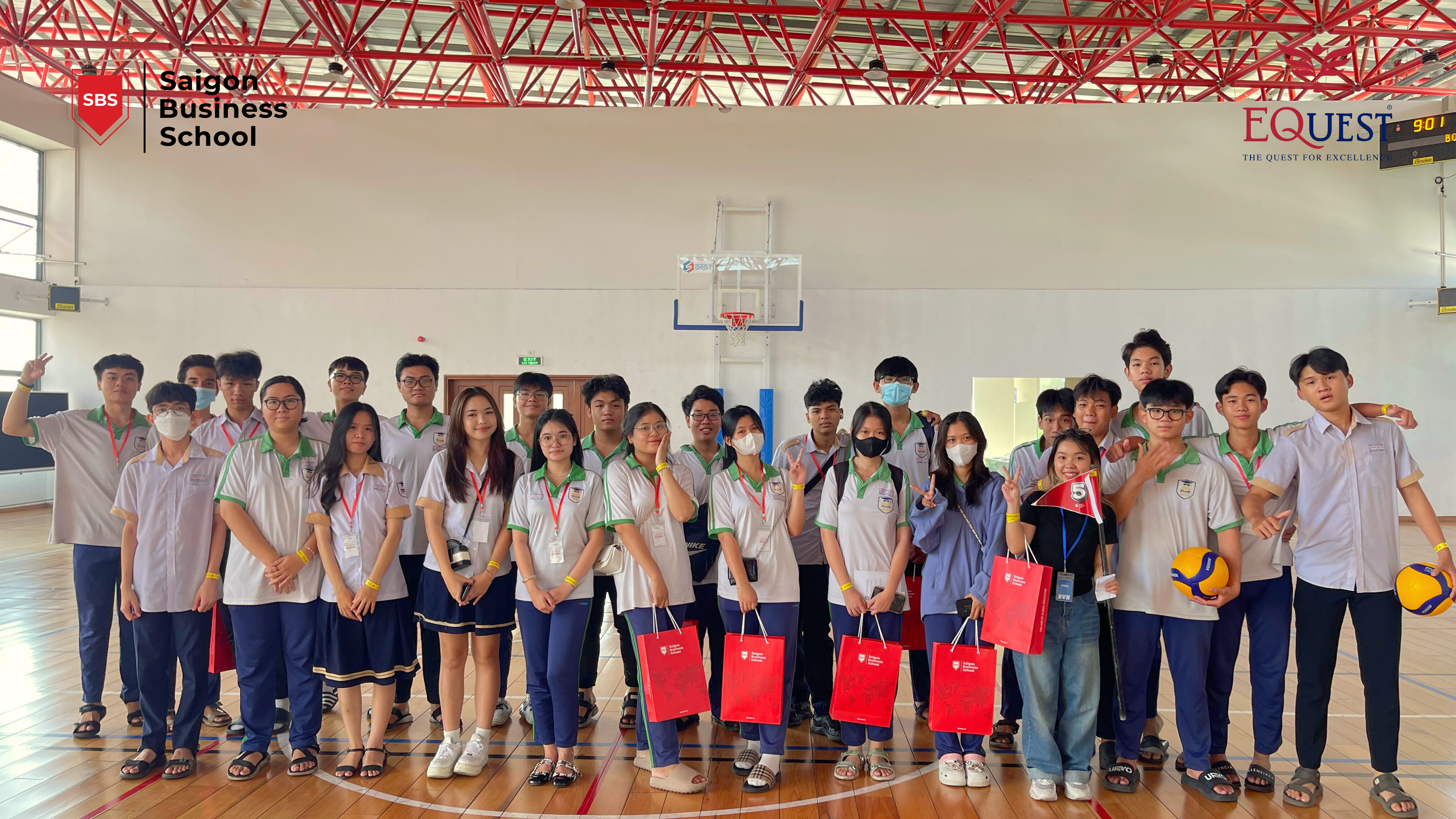 SBS EXPERIENCE DAY – AMAZING RACE ĐÃ QUAY TRỞ LẠI VỚI CÁC BẠN THPT DƯƠNG VĂN THÌ