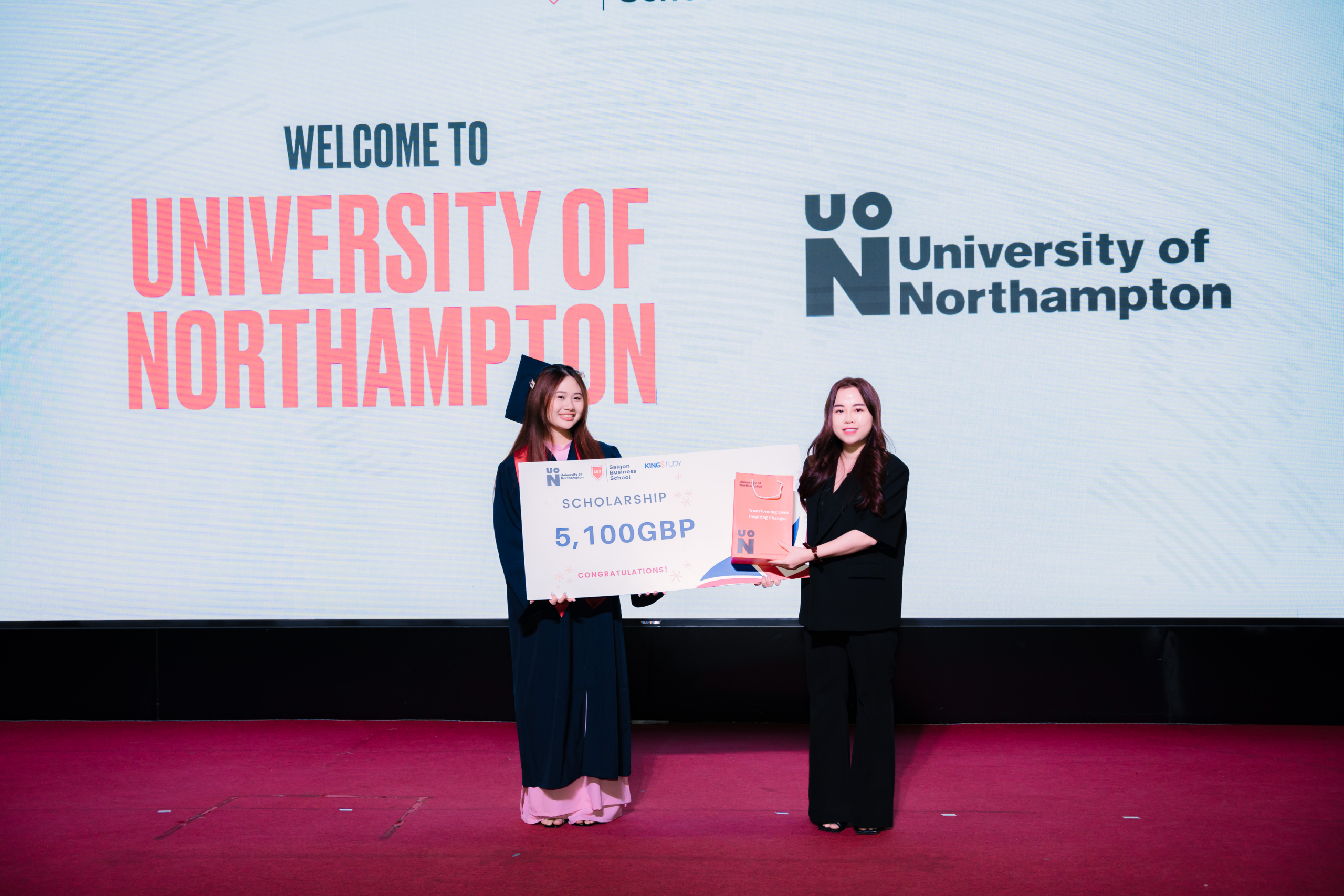 lễ tốt nghiệp sbs 2